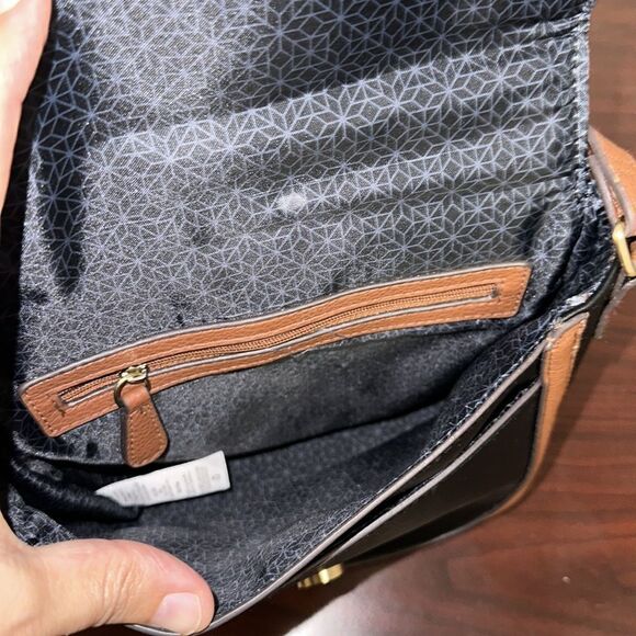 Time and Tru Black Brown Faux Leather Buckle Flap Closure Crossbody Saddle Bag - Picture 11 of 14